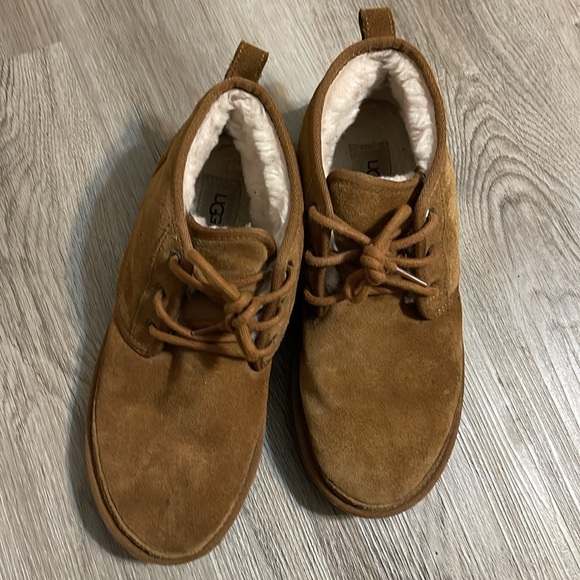 UGG Neumel Chukka Boot (Men) 10 - Picture 2 of 10